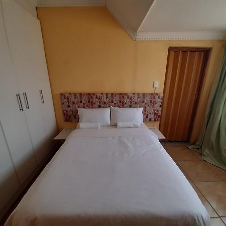 Angels Guesthouse Hazyview Esterno foto